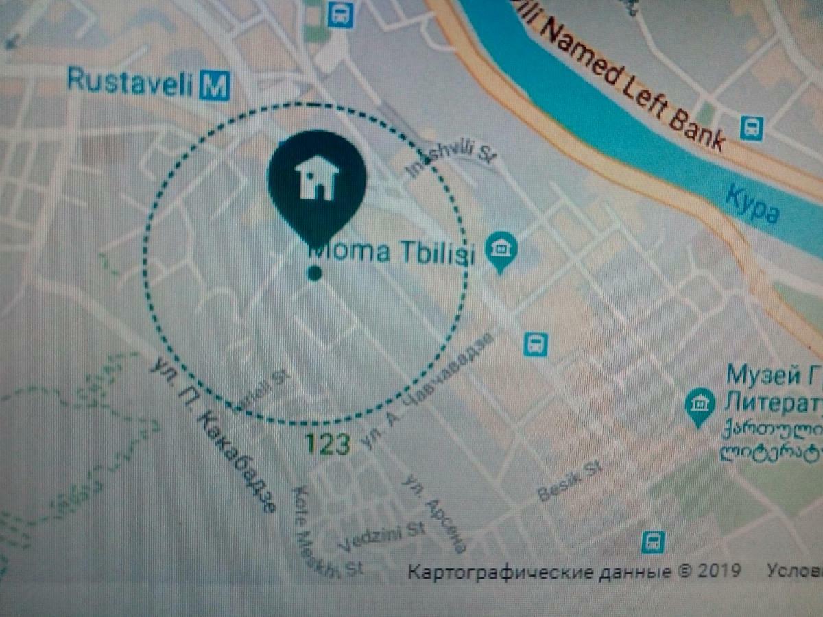 Nino'S Apartment In The Center Of Tbilisi Luaran gambar